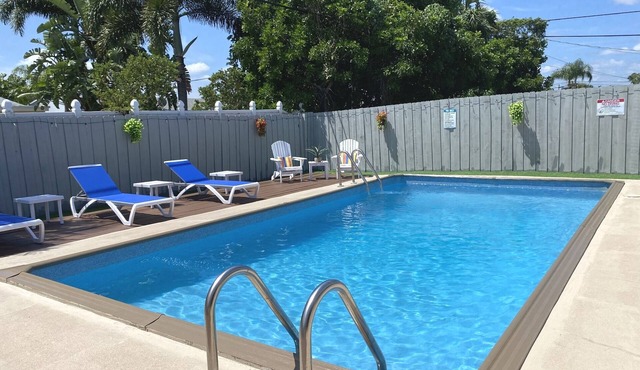 Palm Beach Gardens Paradise - 4 MILES TO THE BEACH