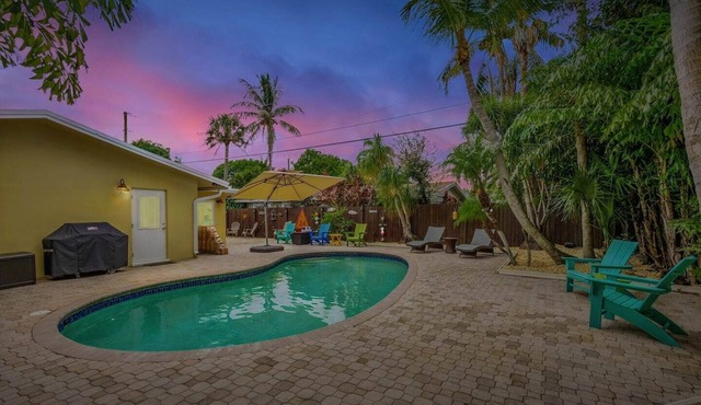 Palm Beach Gardens Retreat | Pool, Hot Tub & Outdoor Lounge
