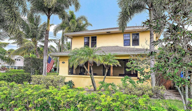 Palm Haven - Tropical Chic Home with Pool in Grandview Heights