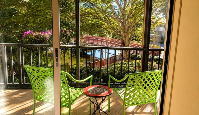 Park Shore Resort #258 Top loc. Spectacular view, Beach, Tennis, Pickleball, Gym