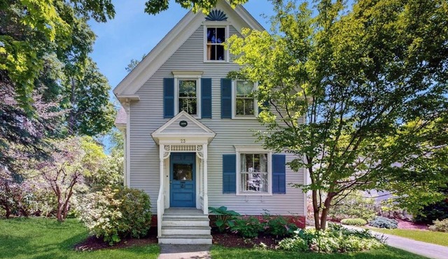 Parker House: Historic home - walk downtown, dog-friendly & washer/dryer