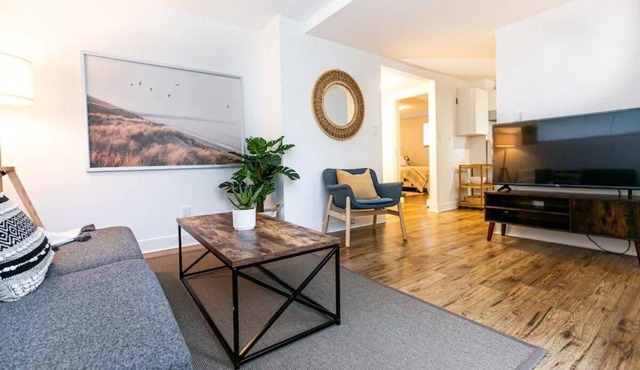 PEACEFUL 2BR OASIS WITH A LARGE PRIVATE YARD