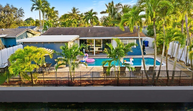 Peaceful 5BR -waterway Views & Private Heated Pool