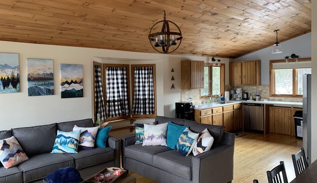 Peaceful Mountain View 4 Bedroom Chalet