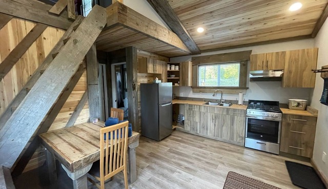 Perfect Short Term Home - Work & Play