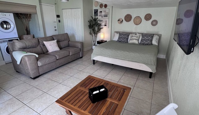 PGA Golf & Mets Stadium Studio/Private PSL Retreat