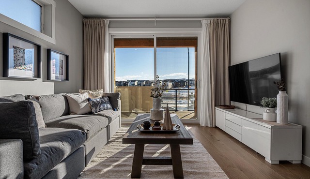 Pond View ·Lux Home ·Central AC· Garage· Banff 1hr