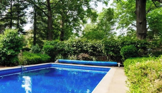 Pool - Hot Tub - Sleeps 10 - Vermilion