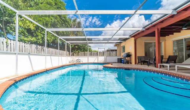 Poolside Paradise in North Lauderdale