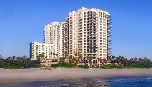 PRESIDENTIAL PENTHOUSE SUITE - 3 Bedroom/3 bathroom Ocean View
