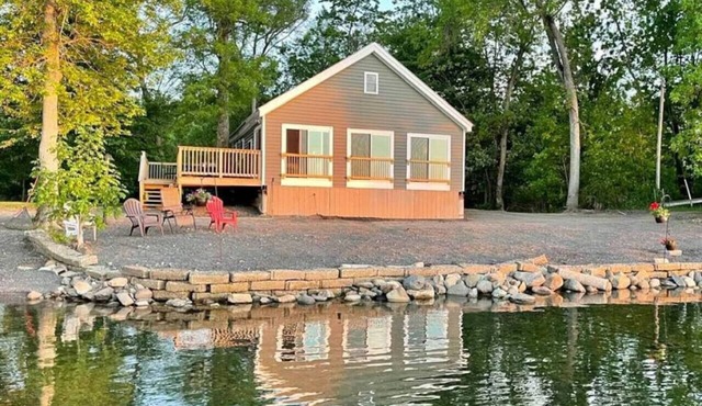 Private Cottage on Lake Champlain