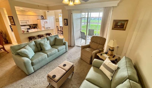 Private Golf Course Condo, Club Membership Available!