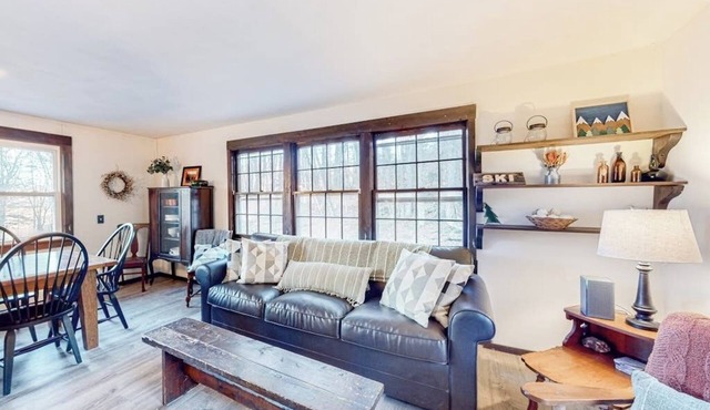 Private home near Killington and Okemo with woodland views