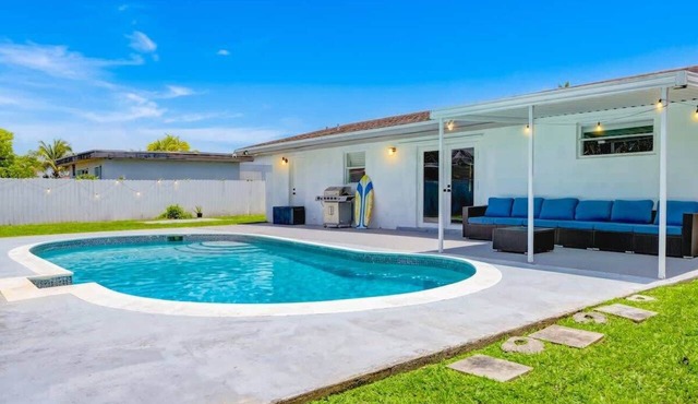 Private Miami Retreat - Pool - BBQ - Sleeps 6