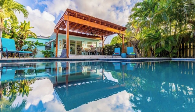 Private Pool & Games Near Dania Pointe & Beaches
