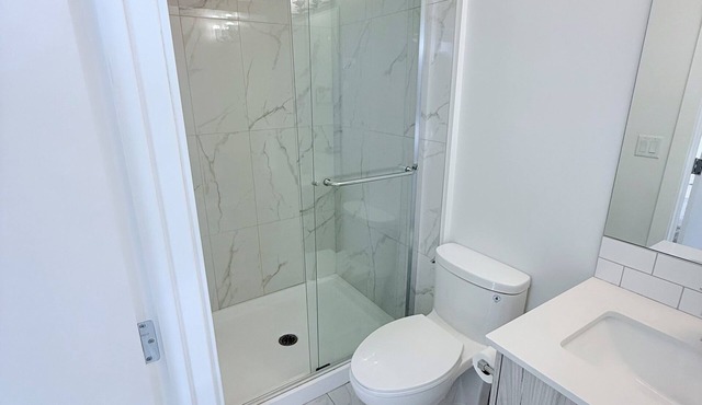 Private Room with Separate Entrance & Bath Near Calgary Airport with Parking"