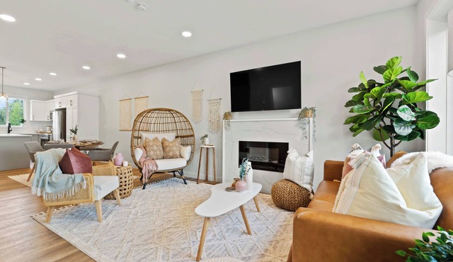 Promenade | 3BR | BBQ, Fire Pit | Near the Beach!