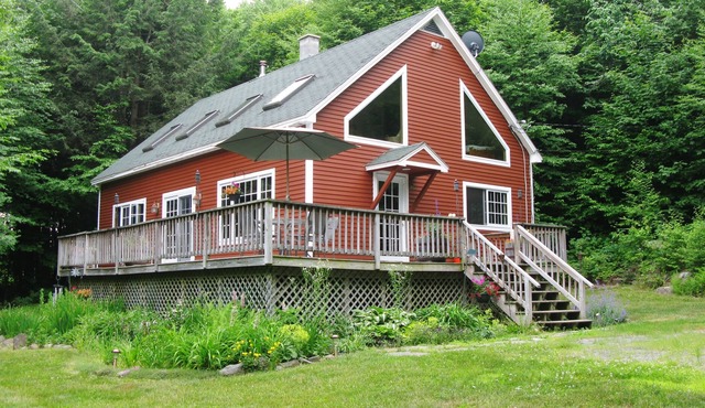 Quiet Vermont Home Close To Everything