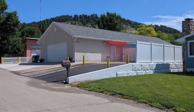 Rally Oasis, Quieter neighborhood, Walking distance to Main Street