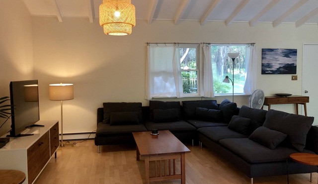 Relaxing , Spacious Westport Retreat