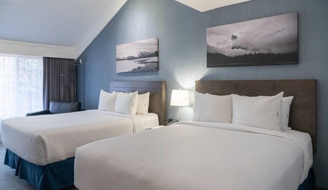Renovated in 2019! Upscale Superior Room in Banff