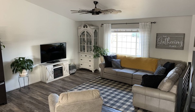 Residential Summerset Property with Peloton Bike + Home Gym!