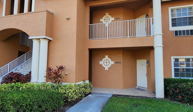 Right Direction Rentals Studio Villa 8403