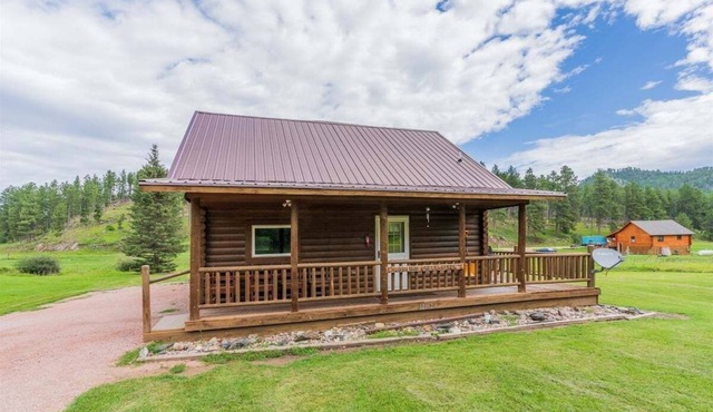 Ripplin Creek Haven | 3 Bed, 2 Bath