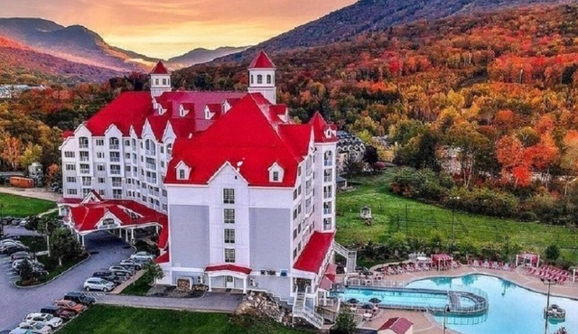 River Walk Resort at Loon w/balcony & mount/river view, VIP floor, studio