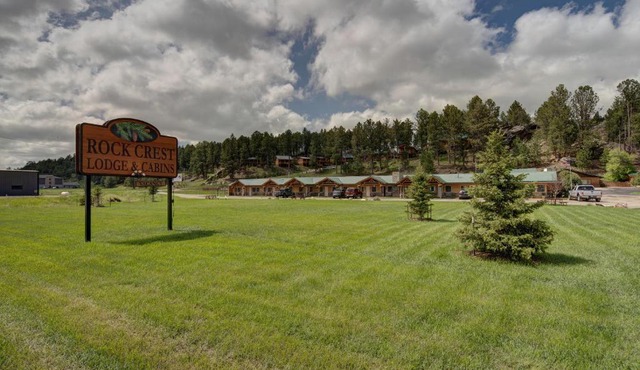 Rock Crest Lodge & Cabins