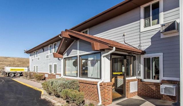 Rodeway Inn Cheyenne I-80 East