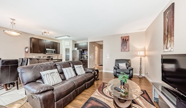 Rome, Sweet Home. Spacious 4 Bedroom Single detached house - 60 mins to Banff.