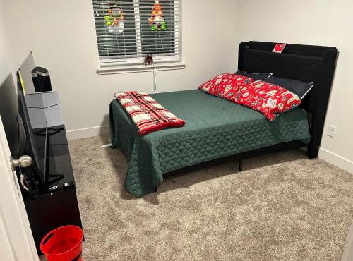 Room In Eagle Mountain