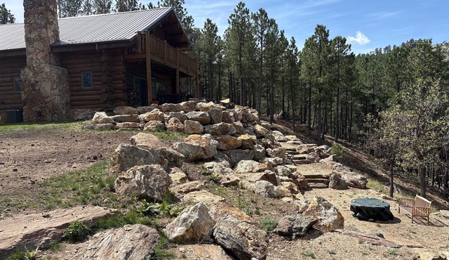 Rushmore View Retreat