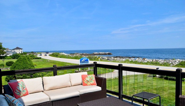Rye Beach house overlooking the ocean with NEW AIR CONDITIONING installed