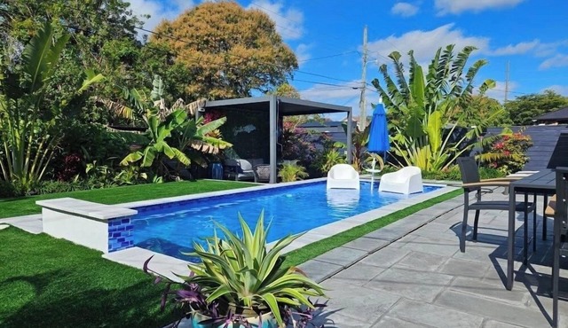 Santorini Blue Beach House - Brand new heated pool with backyard oasis!