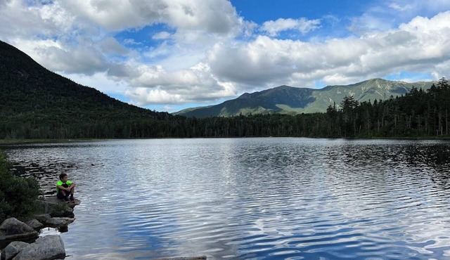 SC41: condo in the heart of Bretton Woods, walkout to yard, walk to Mt Washington Hotel