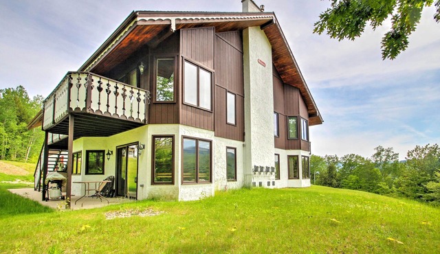 Scenic Bartlett Home w/Deck - 1 Mi to Storyland!