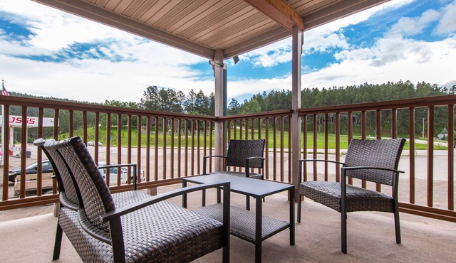 *Scenic Rimrock Escape*Great Views*Lakes Nearby*