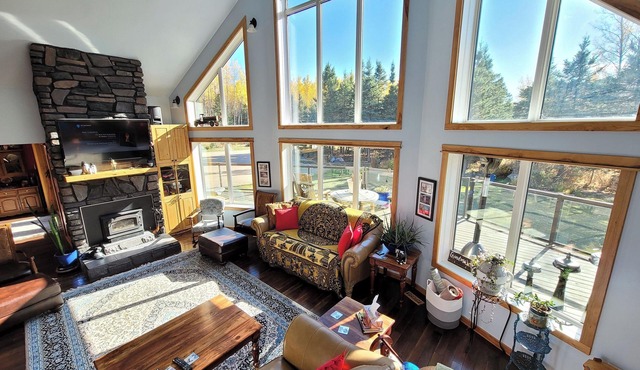 Secluded 5 Bedroom Cabin in the woods
