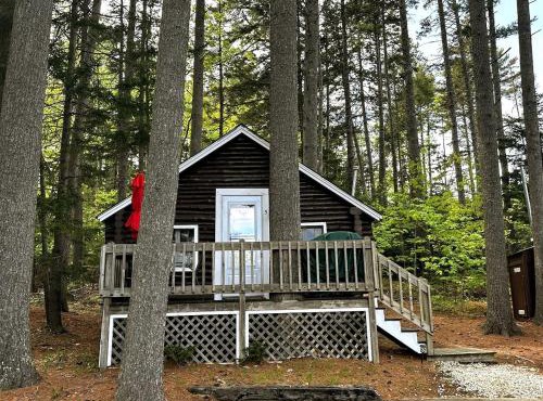 Secluded Cottage Getaway with Kitchenette near Lincolnville, Maine