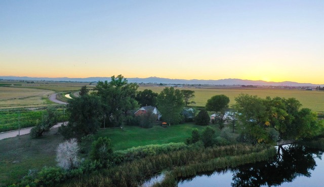 Secluded Lake Retreat – Birdwatcher’s Haven