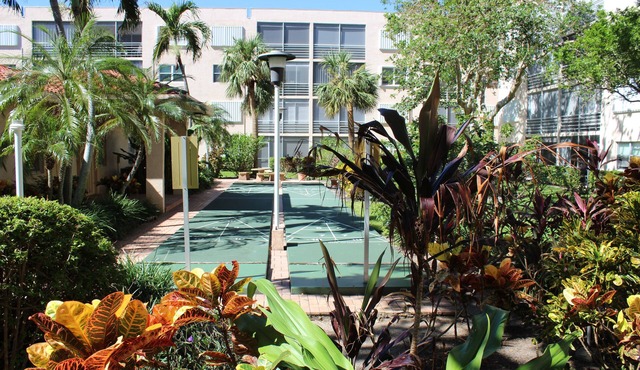 Sensational 5 STAR Condo on the Beach Near Fort Lauderdale !!!