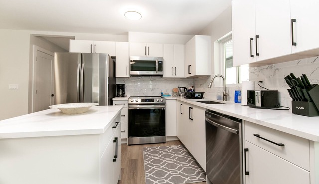 Serene 2-Bedroom Retreat Near Lake Cowichan