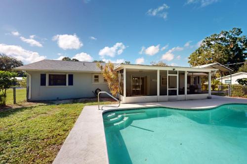 Serenity House - 1006 Ave 26th