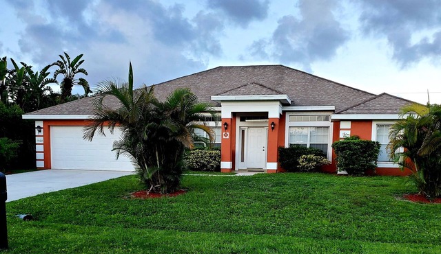 SERENITY VACATION HOME W/HEATED POOL