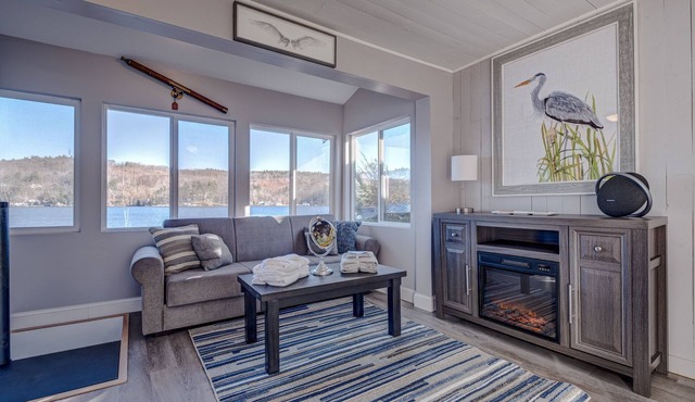 Siena/Naples 2 units Sleeps 8 with 2 Docks!
