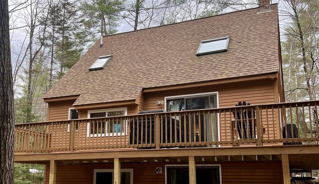Single family home in the White Mountains -sleeps 8 people.