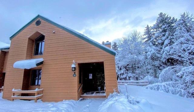 Ski Cabin Rental Ideal for a Mount Washington Vacation