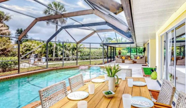 Spacious 4BR Lakefront Getaway – Heated Pool, Hot Tub Near Everything!